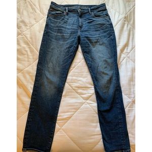 AE Men’s Athletic Skinny Jeans Dark Blue